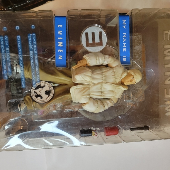 5 Piece Eminem Limited Edition Toy Bundle - Picture 3 of 6